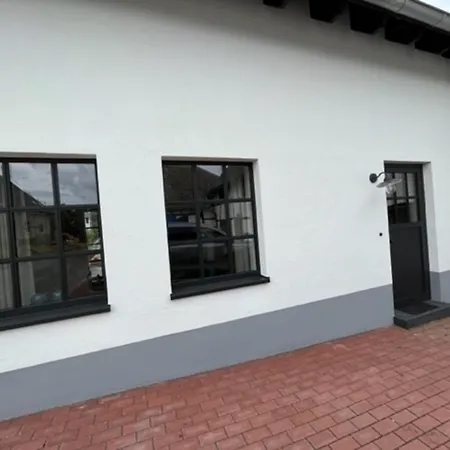 別荘 Eifel-bau-traum Schlich *