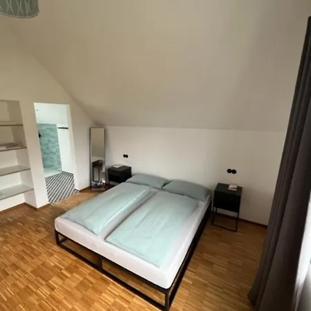 Eifel-bau-traum Schlich 別荘